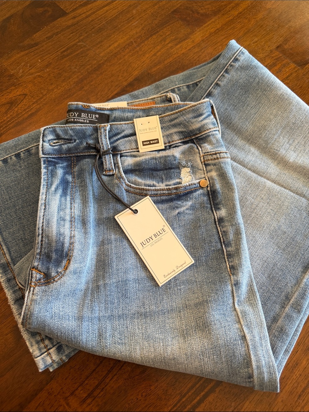 Judy Blue Medoum Wash High Waist Wide Leg Women’s Jeans, Size 5/27 NWT
